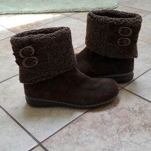 Suede boots